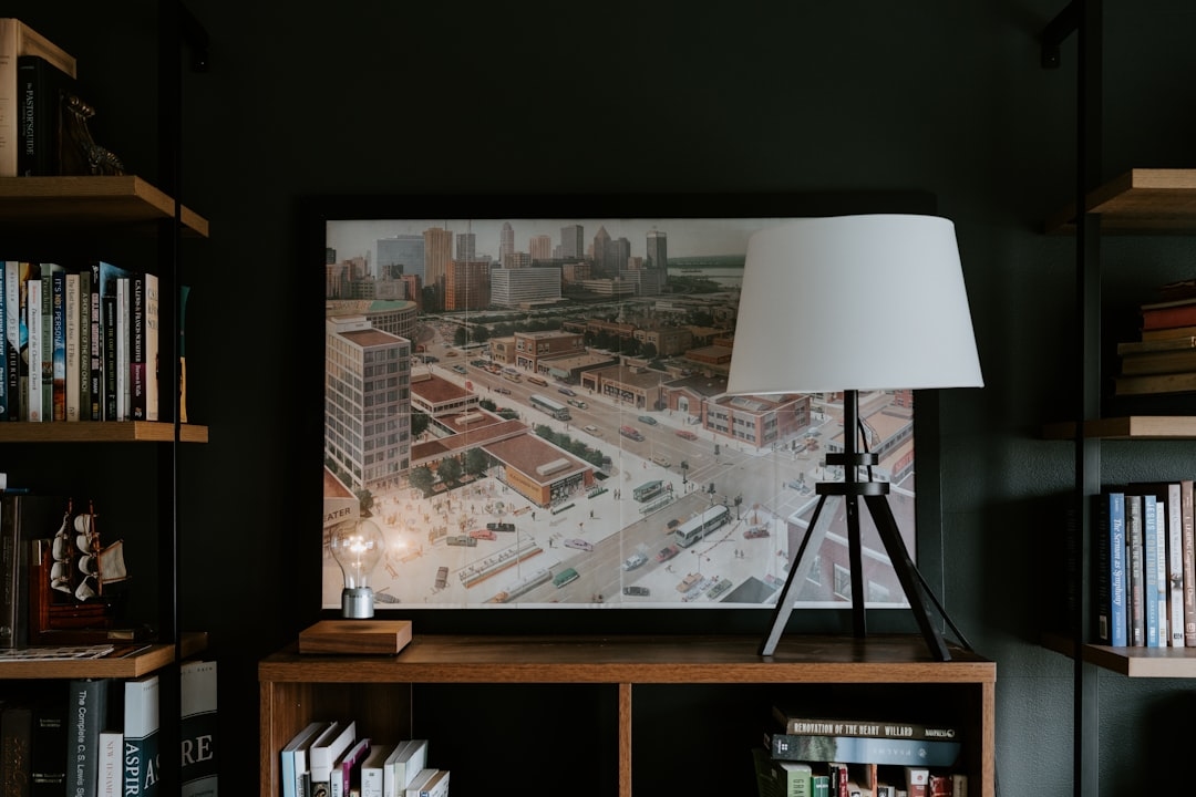 Чем отличается OLED-телевизор от LED: плюсы и минусы технологий